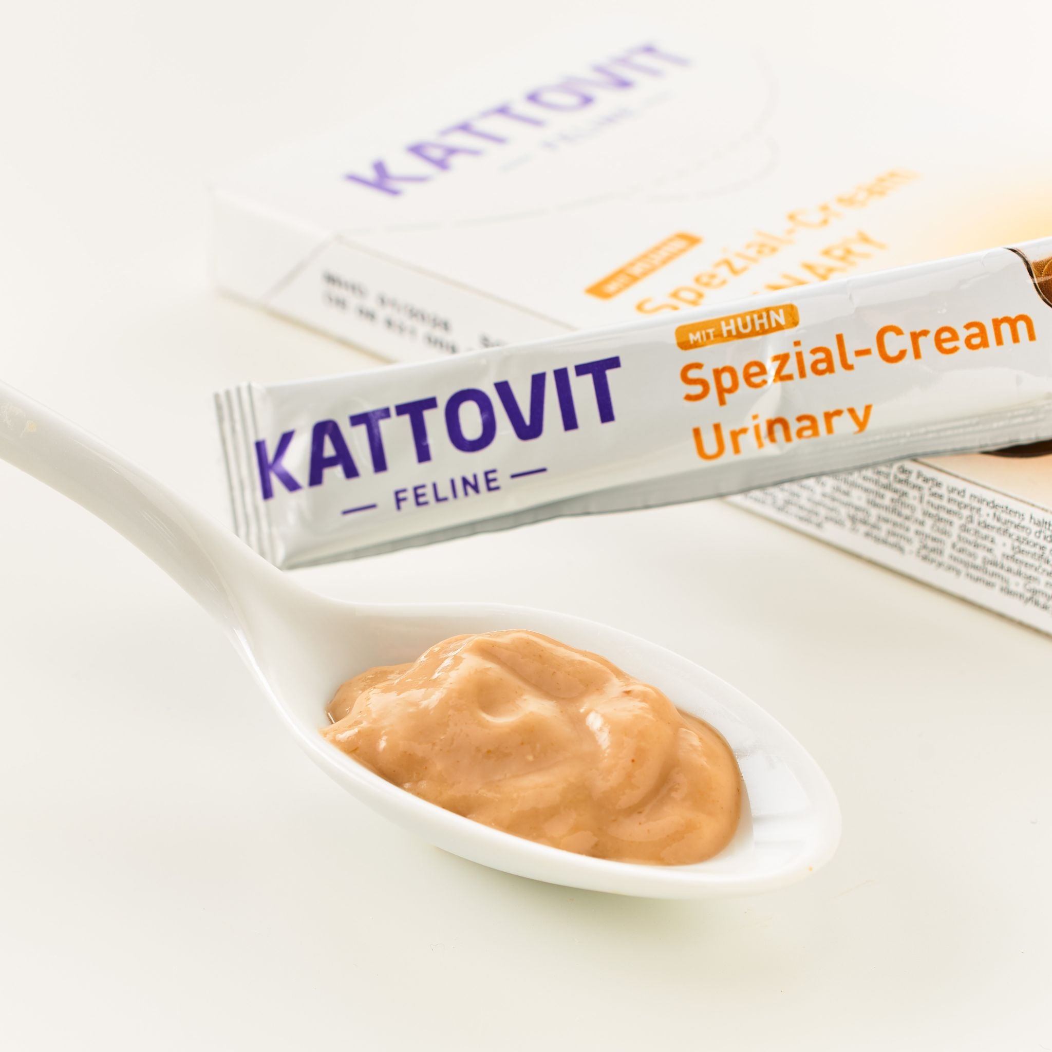 kattovit-spezial-cream-urinary-snack-schachtel-11-x-6-x-15g image 3